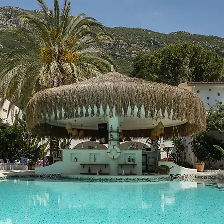 Kassandra Hotel 4*