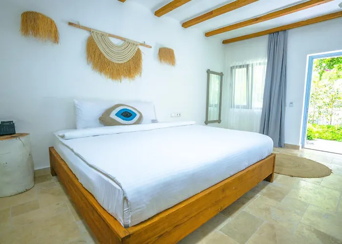 Kassandra Hotel